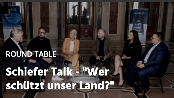 Videoproduktion von LEADERSNET.TV bei einem Wirtschafts-Talk